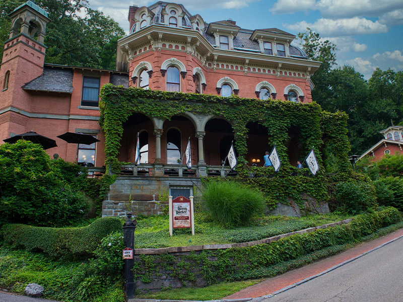 Harry Packer Mansion
